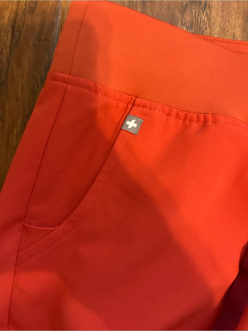 High Wasted Coral Drawstring Jogger Scrub Pants with Contrast Tie NWT FIGS - Picture 10 of 12